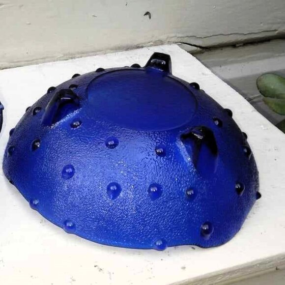 A pair of Vintage Cobalt Blue Triple Footed Hobnail Trinket Bowls/Candy Dishes - Picture 8 of 11